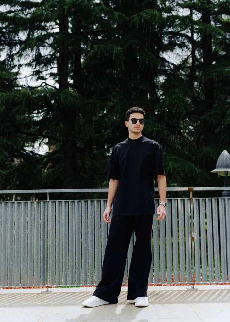 T-SHIRT UOMO oversize con carrè