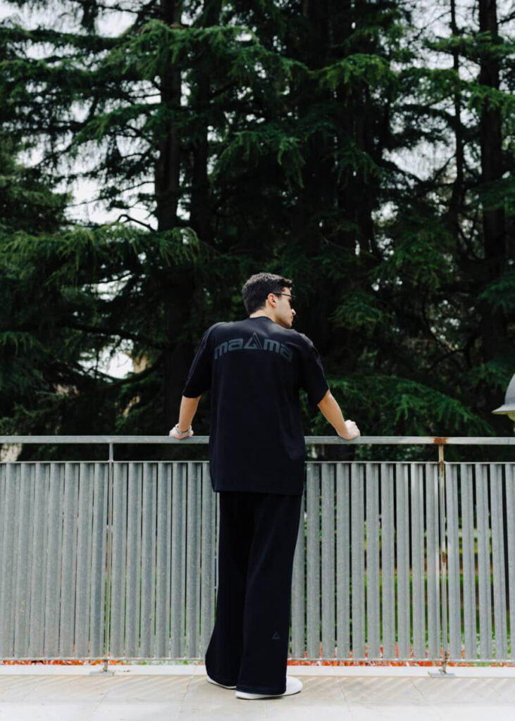 T-SHIRT UOMO oversize con carrè